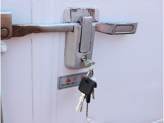 いすゞエルフパネルバン小型（2t・3t）[写真14]