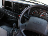 いすゞエルフパネルバン小型（2t・3t）[写真19]