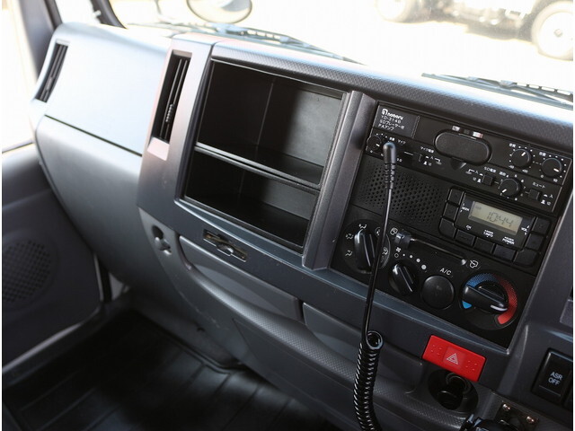 いすゞエルフパネルバン小型（2t・3t）[写真20]