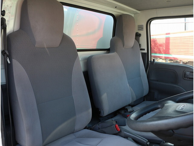 いすゞエルフパネルバン小型（2t・3t）[写真29]