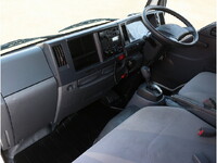 いすゞエルフパネルバン小型（2t・3t）[写真31]