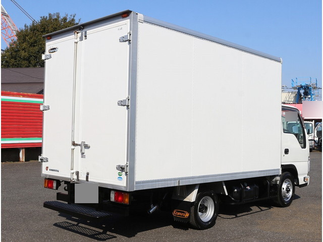 いすゞエルフパネルバン小型（2t・3t）[写真04]