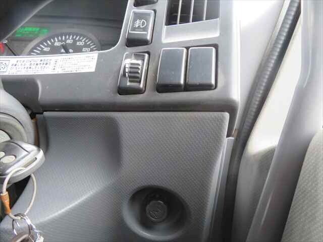 いすゞフォワードダンプ中型（4t）[写真32]