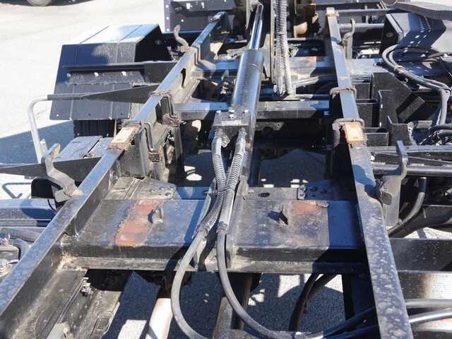 いすゞエルフセーフティローダー小型（2t・3t）[写真11]