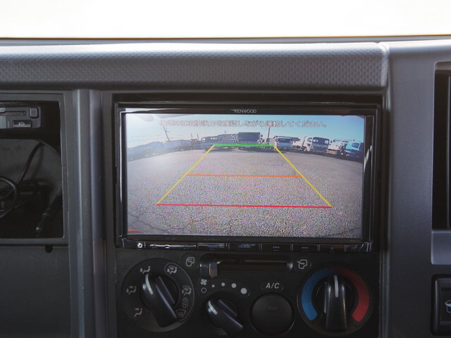 いすゞエルフセーフティローダー小型（2t・3t）[写真31]