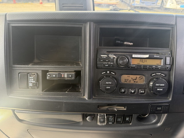 いすゞフォワードダンプ増トン（6t・8t）[写真11]