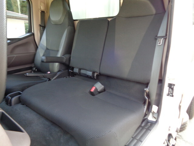 三菱ふそうキャンター平ボディ小型（2t・3t）[写真31]