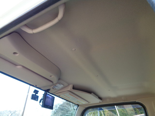 三菱ふそうキャンター平ボディ小型（2t・3t）[写真32]