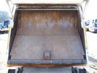 日野デュトロパッカー車（塵芥車）小型（2t・3t）[写真15]