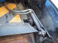 日野デュトロパッカー車（塵芥車）小型（2t・3t）[写真21]