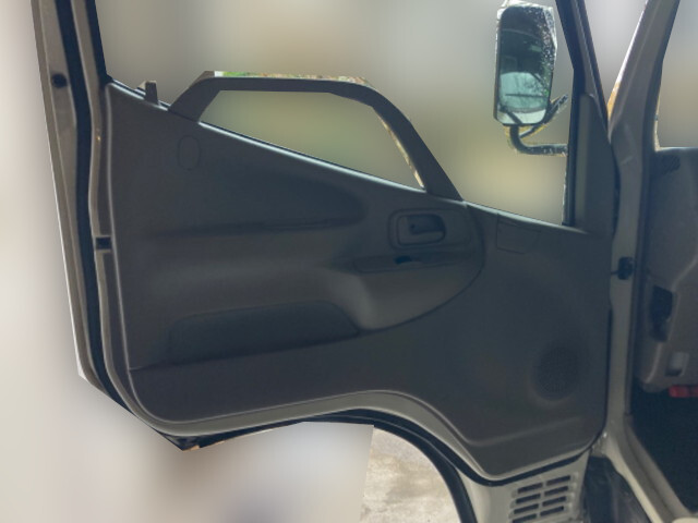 トヨタダイナ平ボディ小型（2t・3t）[写真16]