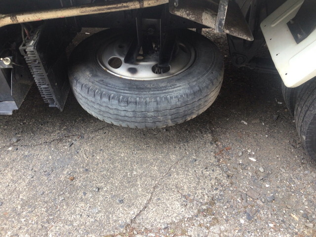 三菱ふそうキャンターダンプ小型（2t・3t）[写真18]