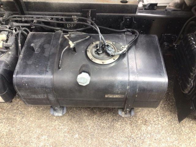 三菱ふそうキャンターダンプ小型（2t・3t）[写真20]