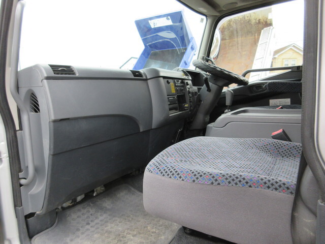 三菱ふそうファイターダンプ増トン（6t・8t）[写真17]