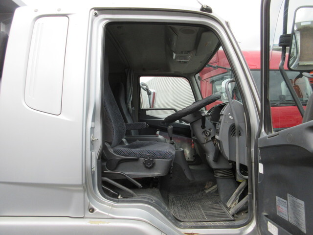 三菱ふそうファイターダンプ増トン（6t・8t）[写真09]