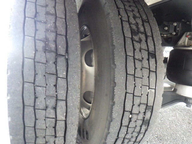 日野レンジャーアルミウイング中型（4t）[写真15]