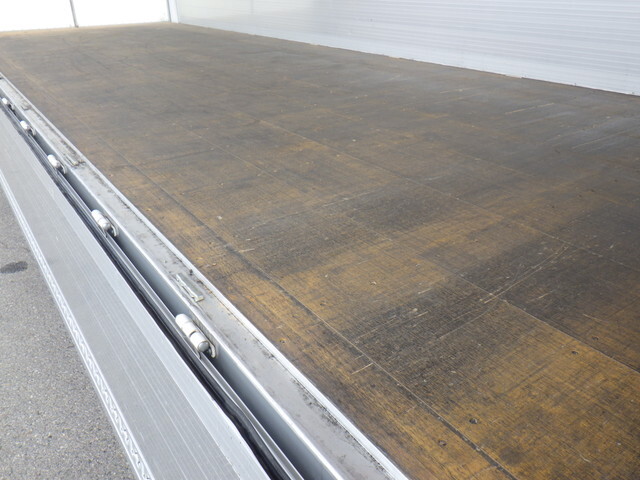 日野レンジャーアルミウイング中型（4t）[写真20]