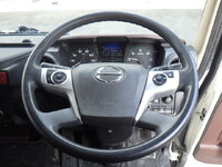 日野レンジャーアルミウイング中型（4t）[写真33]