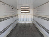 いすゞフォワード冷凍車（冷蔵車）中型（4t）[写真16]