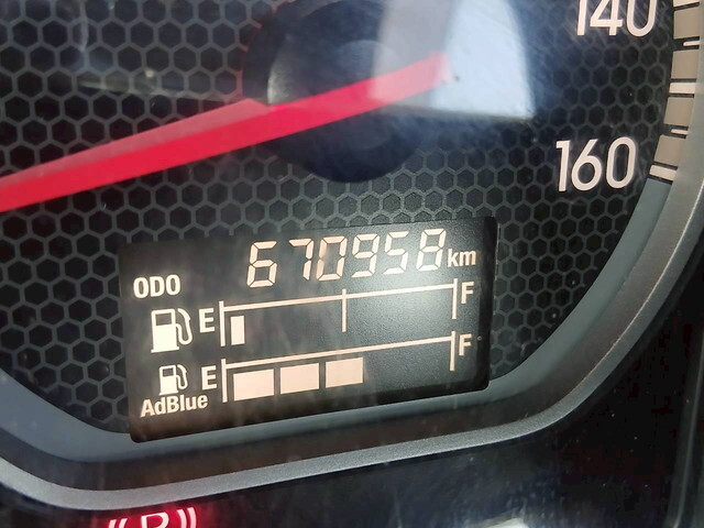 いすゞフォワード冷凍車（冷蔵車）中型（4t）[写真24]