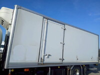 いすゞフォワード冷凍車（冷蔵車）中型（4t）[写真09]