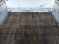 いすゞフォワードアルミウイング中型（4t）[写真18]