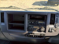 いすゞフォワードアルミウイング中型（4t）[写真24]