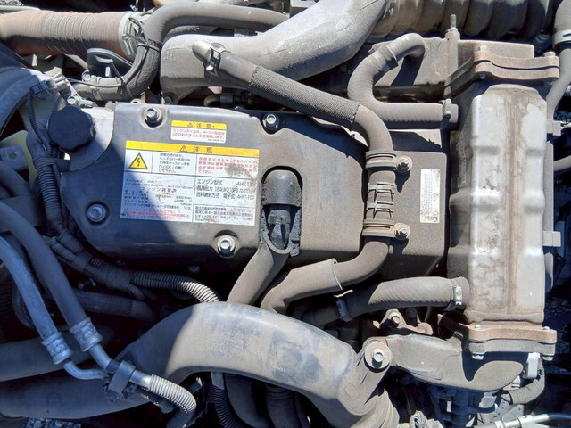 いすゞフォワードアルミウイング中型（4t）[写真28]