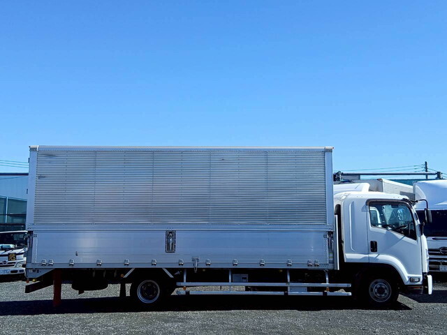 いすゞフォワードアルミウイング中型（4t）[写真06]