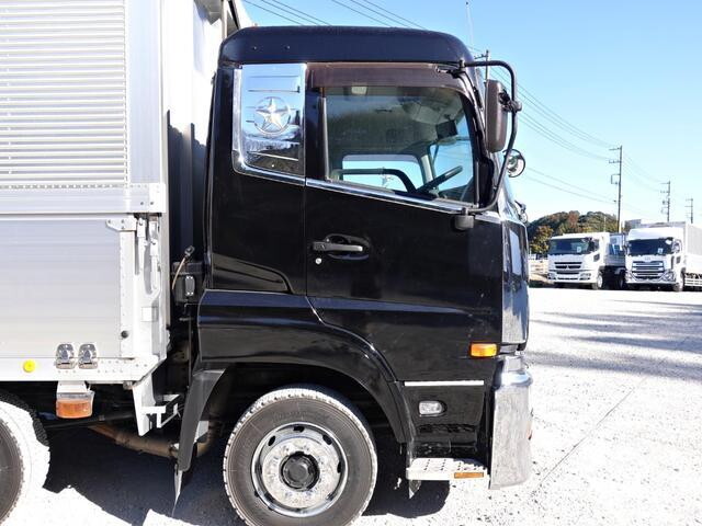 UDトラックスクオンアルミウイング大型（10t）[写真04]