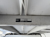 日産アトラス幌ウイング中型（4t）[写真16]