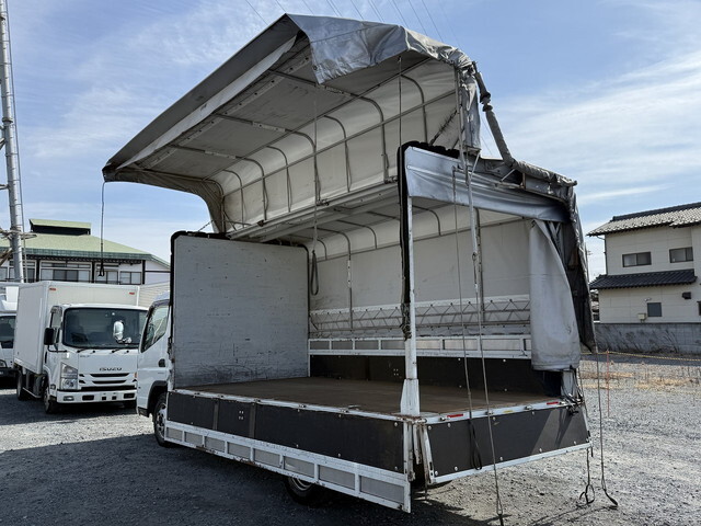 日産アトラス幌ウイング中型（4t）[写真02]