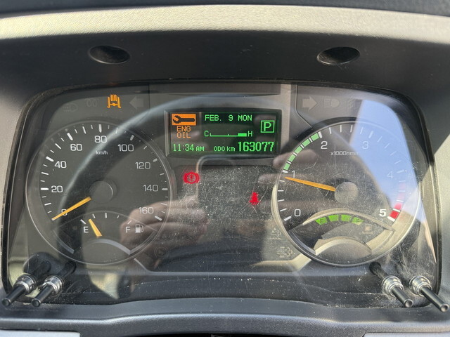 日産アトラス幌ウイング中型（4t）[写真33]