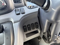 日産アトラス幌ウイング中型（4t）[写真35]