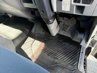 日産アトラス幌ウイング中型（4t）[写真38]