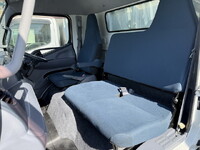 日産アトラス幌ウイング中型（4t）[写真40]