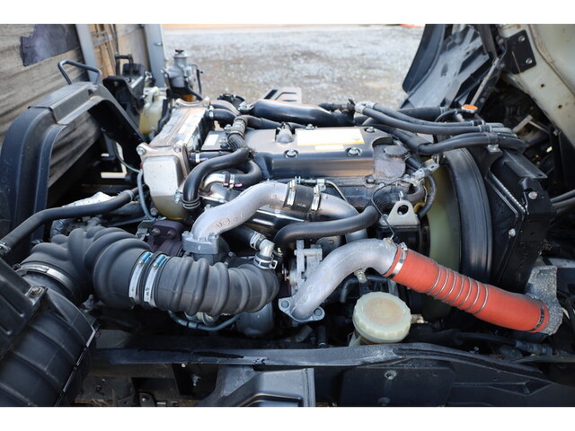 いすゞフォワードアルミブロック中型（4t）[写真26]