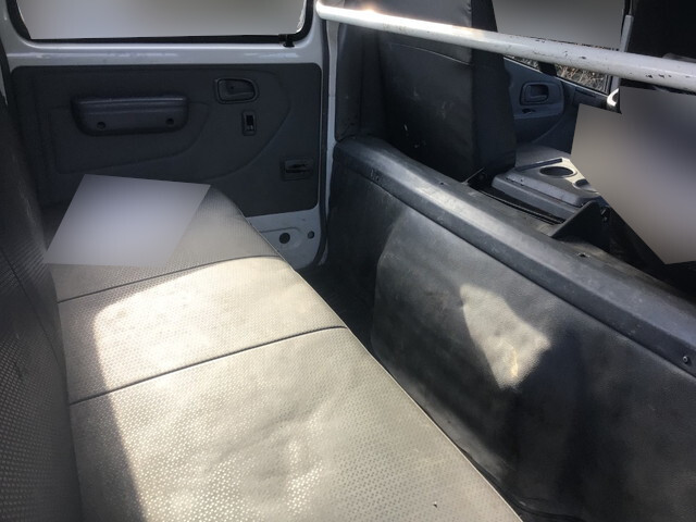 日野デュトロダブルキャブ（Wキャブ）小型（2t・3t）[写真18]