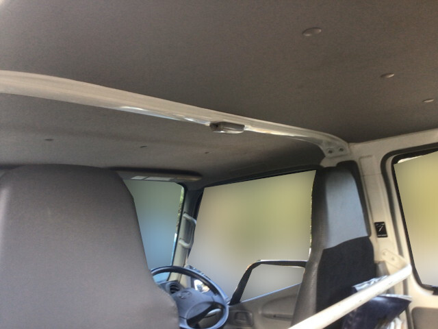 日野デュトロダブルキャブ（Wキャブ）小型（2t・3t）[写真19]