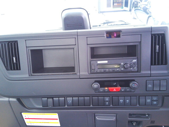 いすゞフォワードミキサー車（コンクリートミキサー）中型（4t）[写真23]