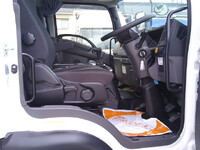 いすゞフォワードアルミブロック増トン（6t・8t）[写真20]