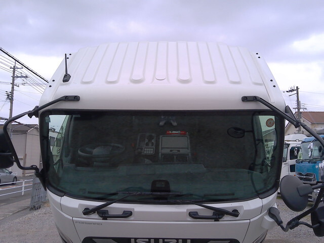 いすゞフォワードアルミブロック増トン（6t・8t）[写真38]