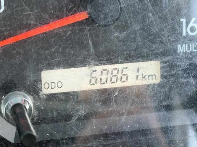 いすゞエルフ平ボディ小型（2t・3t）[写真13]