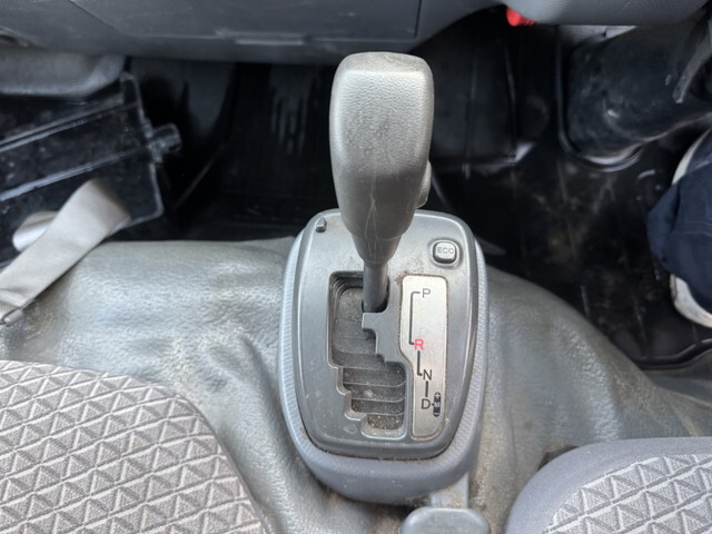 いすゞエルフ平ボディ小型（2t・3t）[写真15]