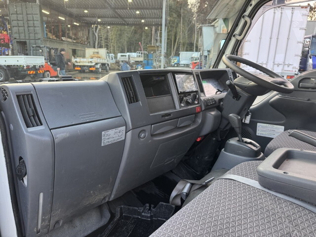 いすゞエルフ平ボディ小型（2t・3t）[写真19]