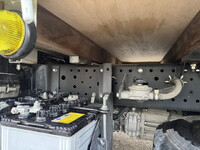 いすゞエルフ平ボディ小型（2t・3t）[写真28]