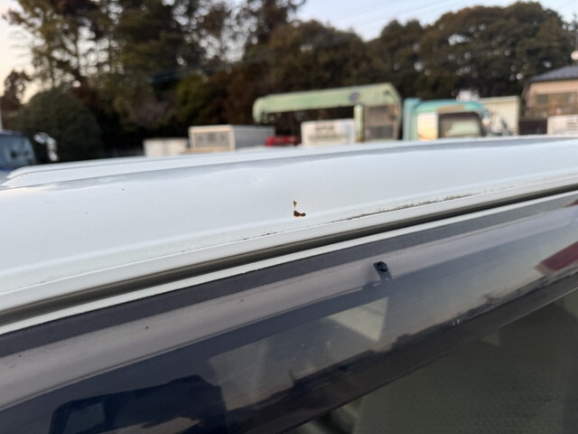 いすゞエルフ平ボディ小型（2t・3t）[写真33]