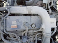 UDトラックスクオントレーラーヘッド（トラクターヘッド）大型（10t）[写真29]