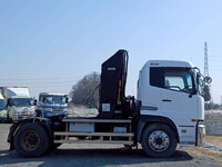 UDトラックスクオントレーラーヘッド（トラクターヘッド）大型（10t）[写真06]