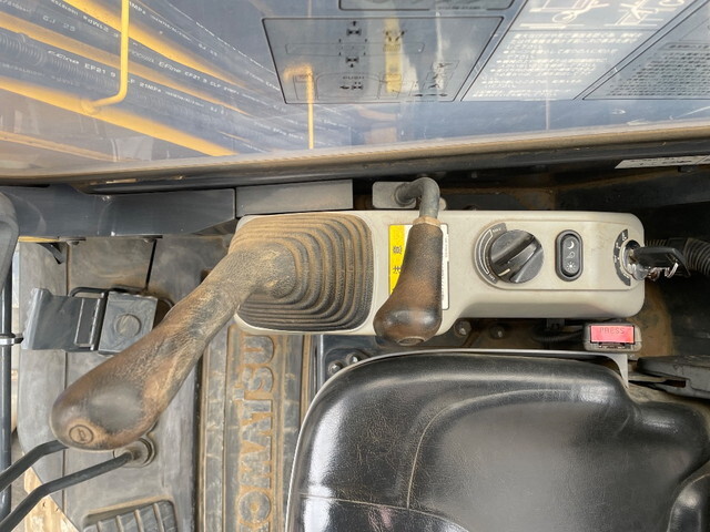 コマツミニユンボ（ミニバックホー）[写真24]